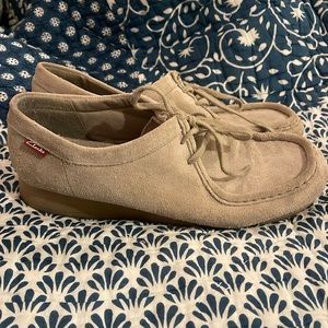 Clark wallabees